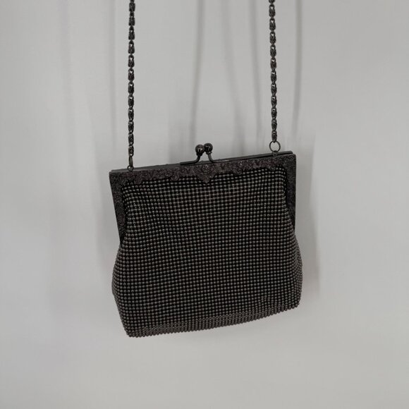 Vintage Talbots Black Mesh Evening Bag  Chain Strap & Kiss Lock Closure gray - Picture 7 of 15